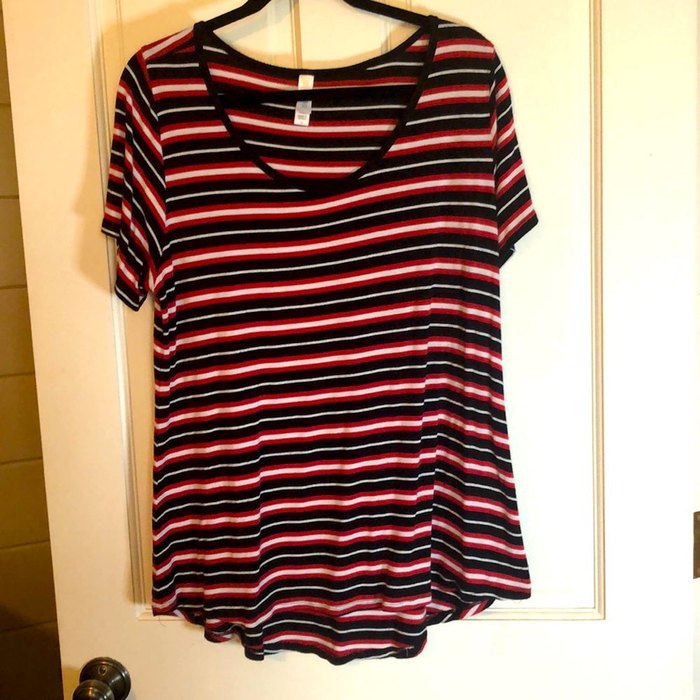 LuLaRoe Perfect Tee